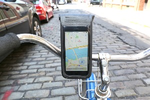 Držač mobilnog telefona za bicikl